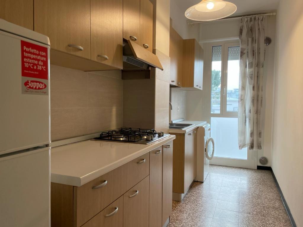Residence Centro Commerciale - Walterigato Apartments Solo Per Famiglie Lido di Jesolo Luaran gambar
