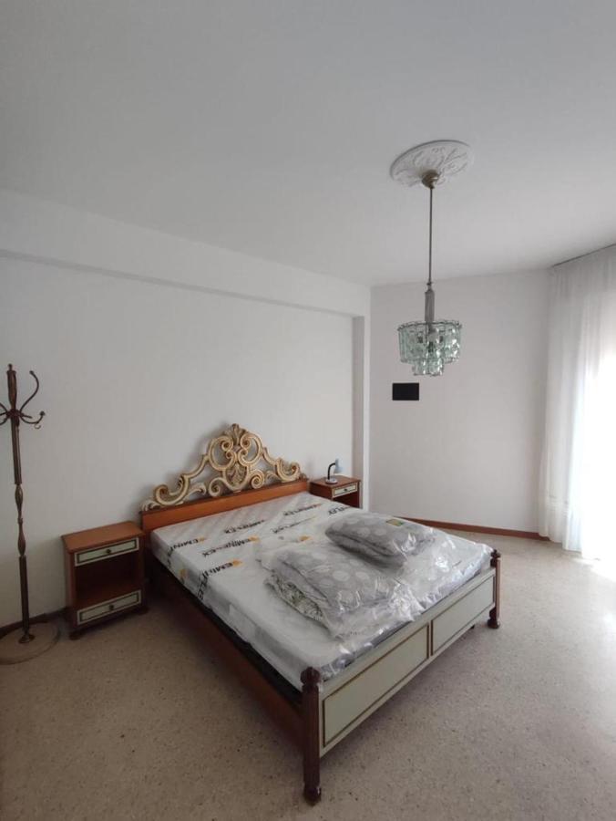 Residence Centro Commerciale - Walterigato Apartments Solo Per Famiglie Lido di Jesolo Luaran gambar