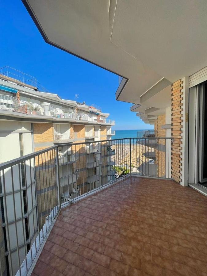 Residence Centro Commerciale - Walterigato Apartments Solo Per Famiglie Lido di Jesolo Luaran gambar